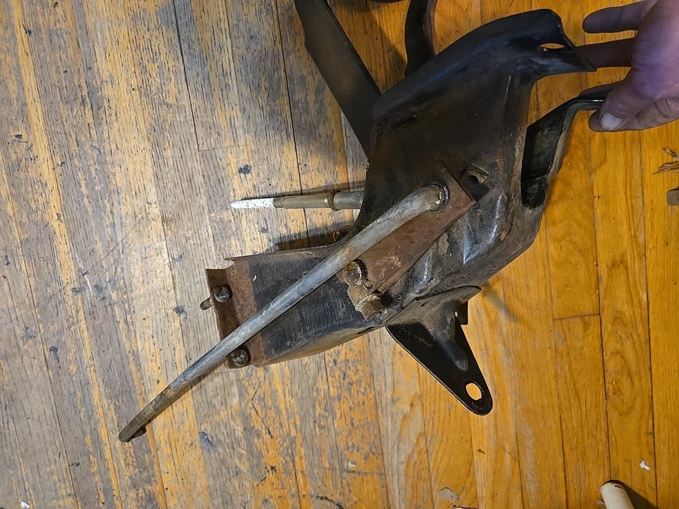 Chevy C10 K10 C20 K5 Blazer 1967-72 4 velocidades transmisión manual embrague pedales Oe Foto 4 de 4