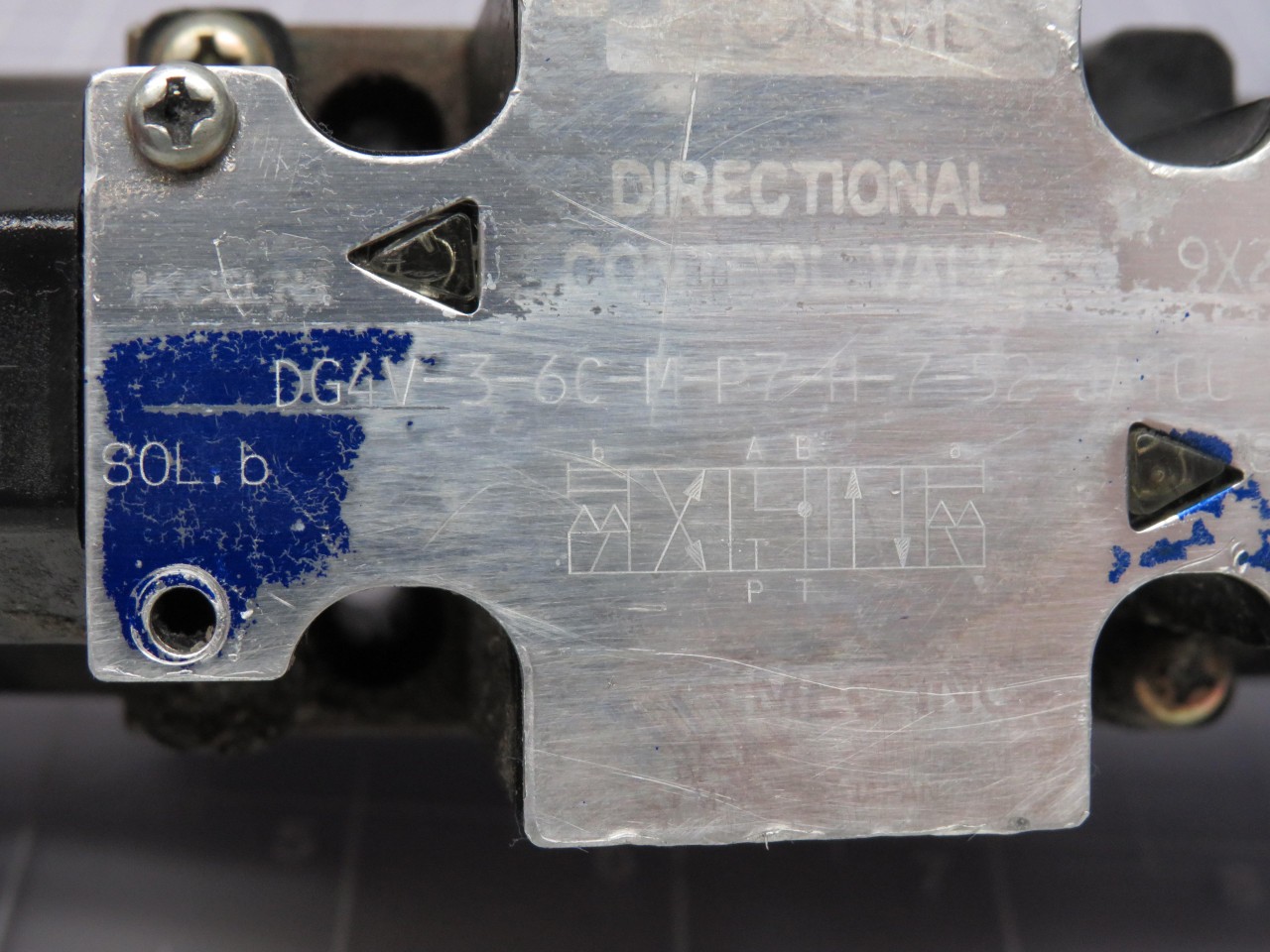 TOKIMEC DG4V-3-6C-M-P7-H-7-52-JA100 DIRECTIONAL CONTROL VALVE T167127 ...