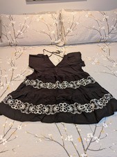 Old Navy XL  Black Dress With White Floral Embroidery and Pockets! Too Cute!