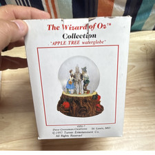 Dave Grossman Creations Wizard of Oz Apple Tree Glitter Snow Globe