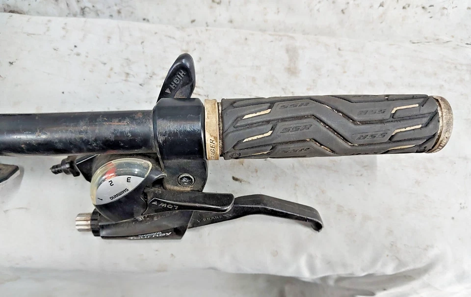 Manillar Trek 820 Bontrager MTB negro 11/8" barra elevadora sin rosca remitente de EE. UU. :) Foto 3 de 4