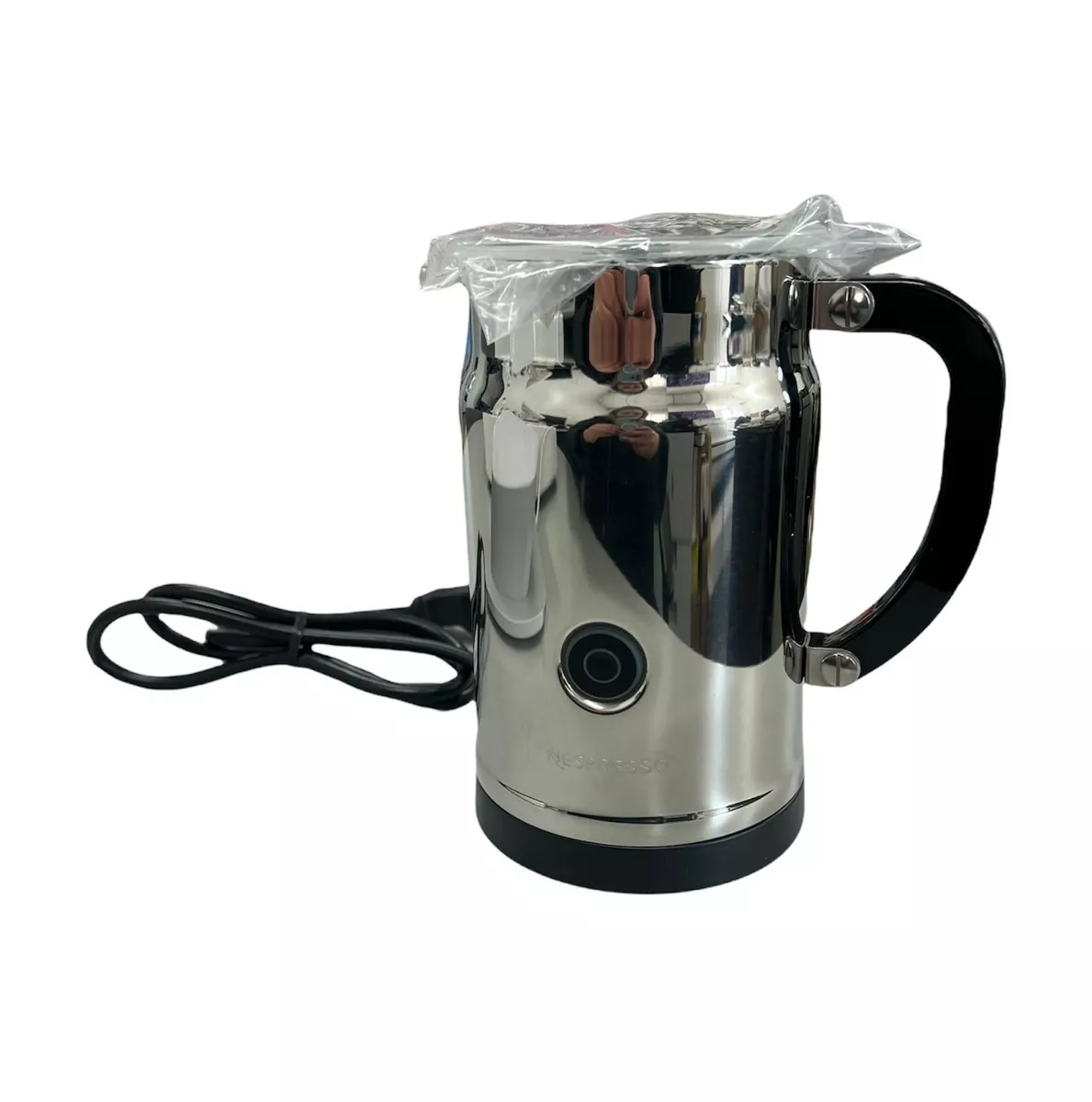  Nespresso Aeroccino Plus Milk Frother (Older Version -  Discontinued): Electric Milk Frothers: Home & Kitchen