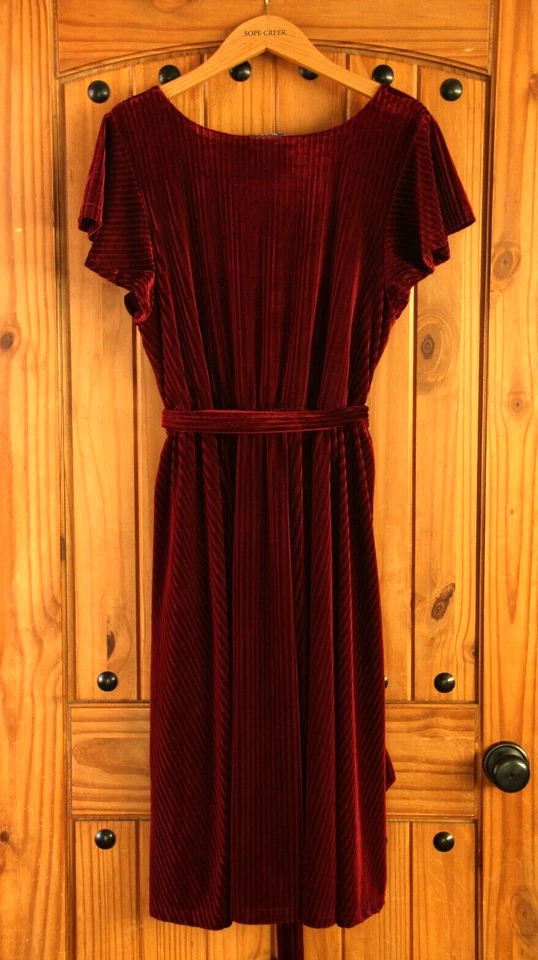 Modcloth Woman's 2X Merlot Velvet V-Neck Short Sleeve Faux Wrap Maxi Dress - Image 3 of 4