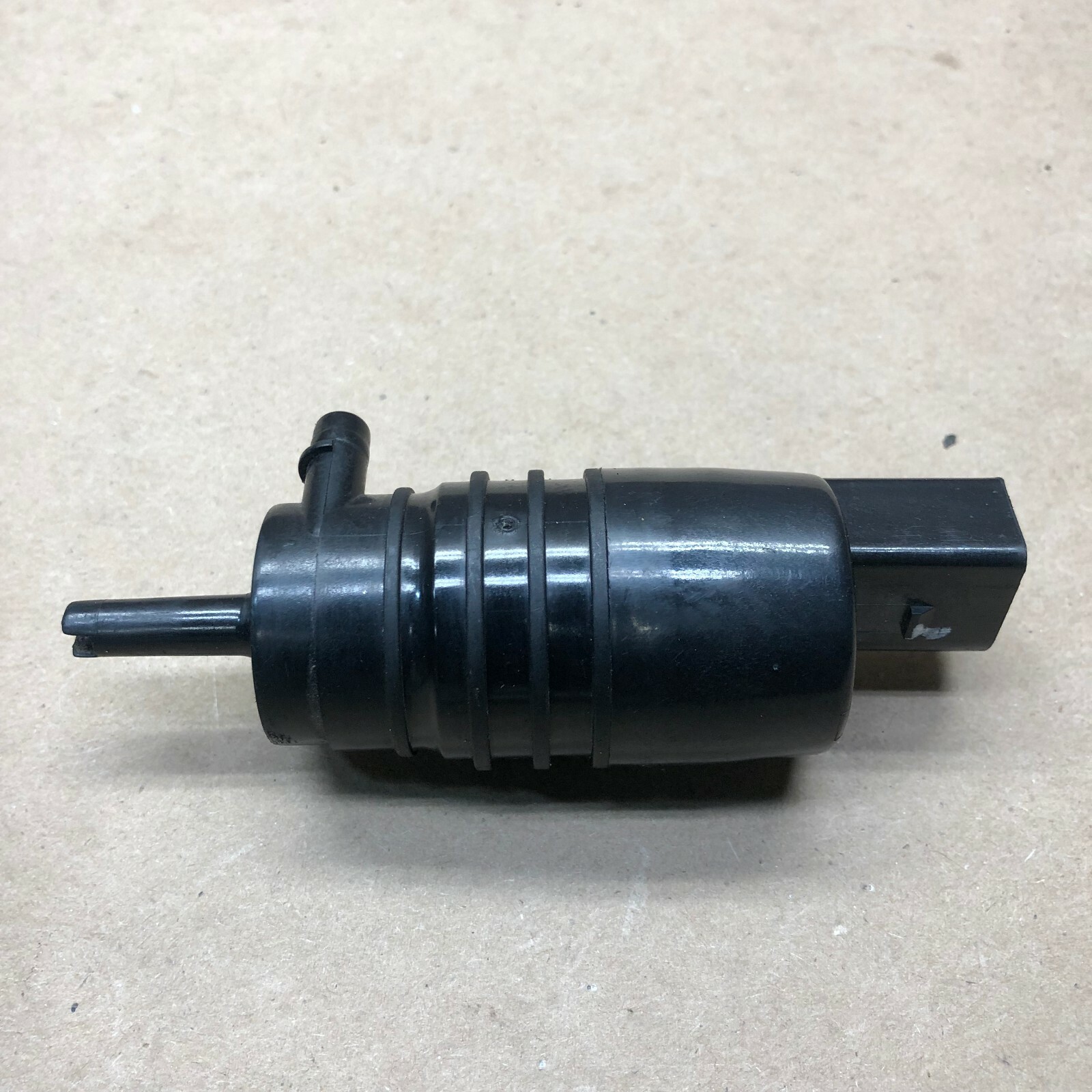 2014 2015 2016 2017 MINI Cooper Windshield Washer Fluid Pump OEM