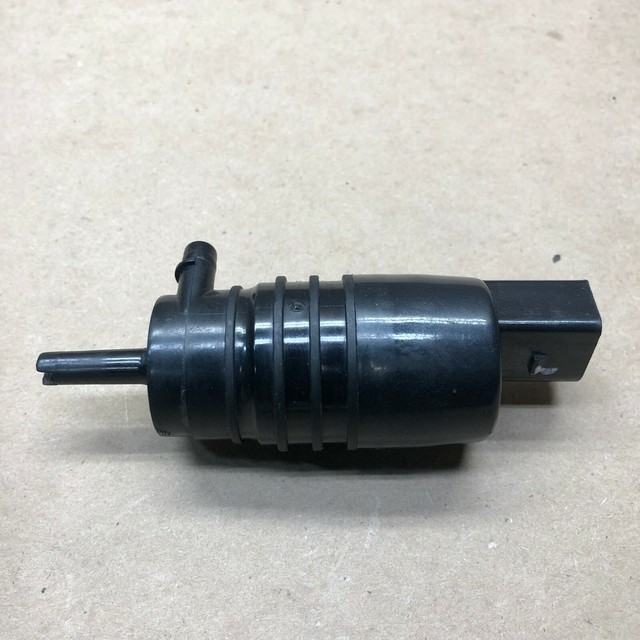 2014 2015 2016 2017 Mini Cooper Windshield Washer Fluid Pump OEM
