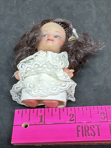 Vtg Doll 3.5" Hong Kong Made Marked Blue Eyes Brown Hair Mini Small Plastic - Picture 7 of 7