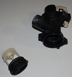 Laugenpumpe Wasserpumpe Abwasser Pumpe von Bauknecht WA PL 966 BW Waschmaschine