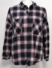 DIVIDED by H&M Womens SMALL Pink/Black Plaid Flannel Button-Up Relaxed SHIRT EUC