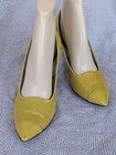 Vtg 60s Paradise Kitten-ettes Yellow Heels Pumps 6.5 Perforated Vinyl 3.5" Heel