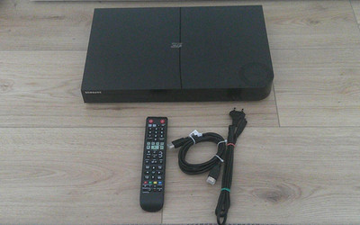 Samsung BD-H 8509S 3D Blu-Ray Player/Festplattenrecorder 500GB  Fernbedienung