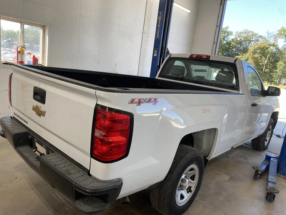 Conjunto de bomba y motor ABS usado se adapta a: Chevrolet Silverado 1500 2016 camioneta Asse Foto 3 de 4