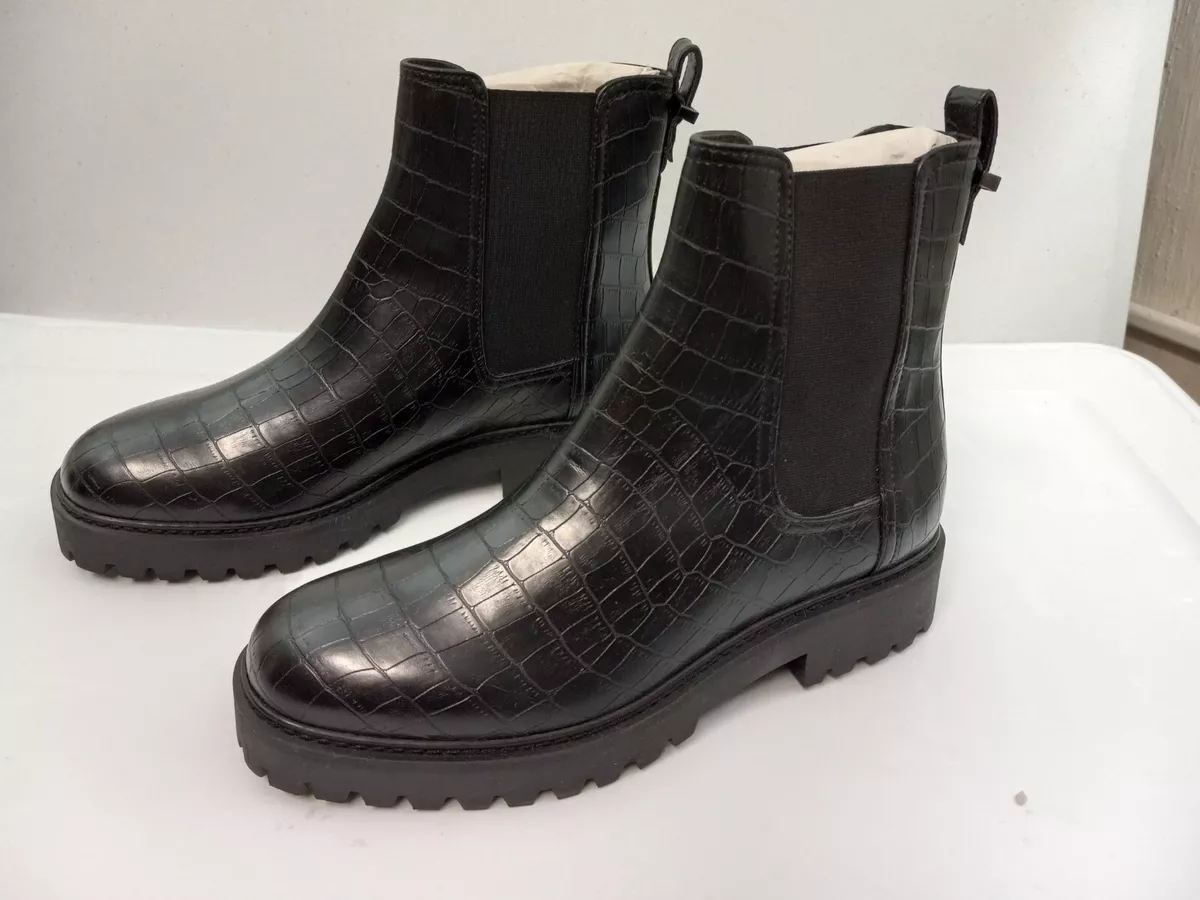 KENNETH COLE Women s sz 9 Black Croc Pattern Salt Lug Chelsea Boot