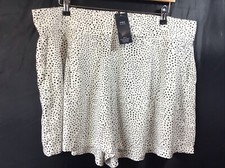 M&S White & Black Spotted Floaty Shorts Size 20 BNWT