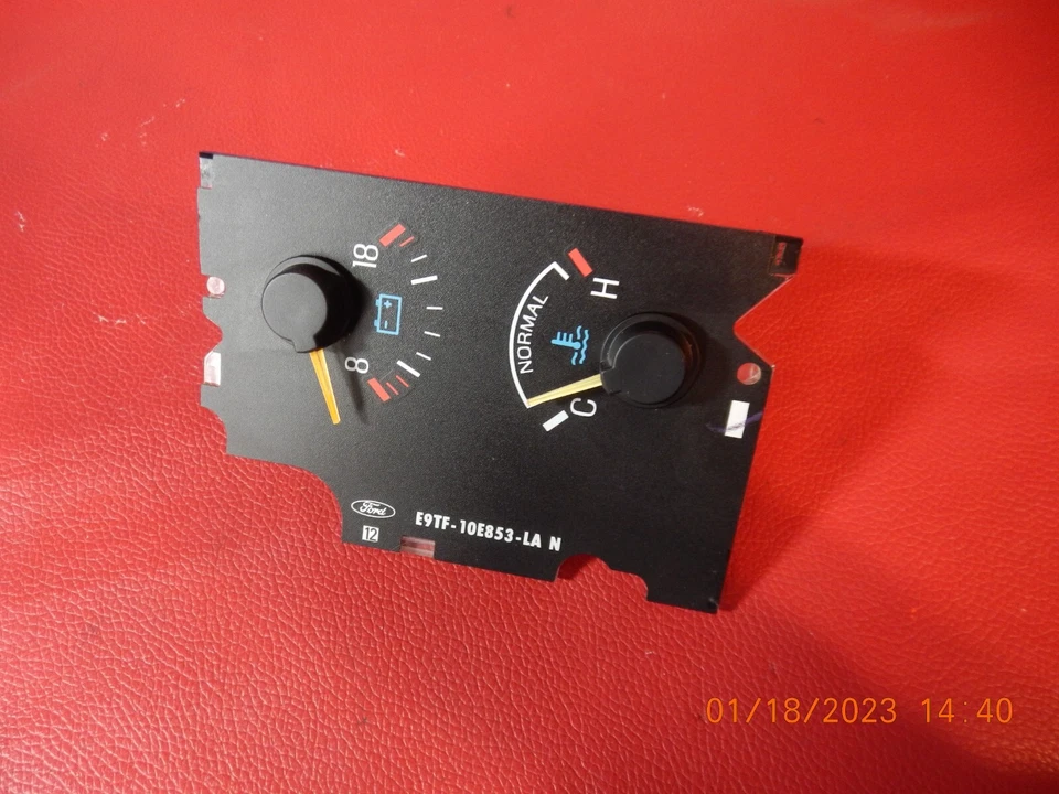 87-91 FORD BRONCO TRUCK F150 F250 F350 BATTERY VOLTAGE WATER TEMP CLUSTER GAUGE Foto 3 de 4