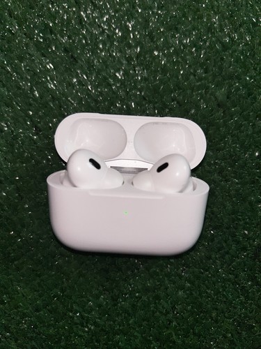 (As Is And Works Great) Apple AirPods Pro 2nd Generation with MagSafe - Photo 2 sur 9