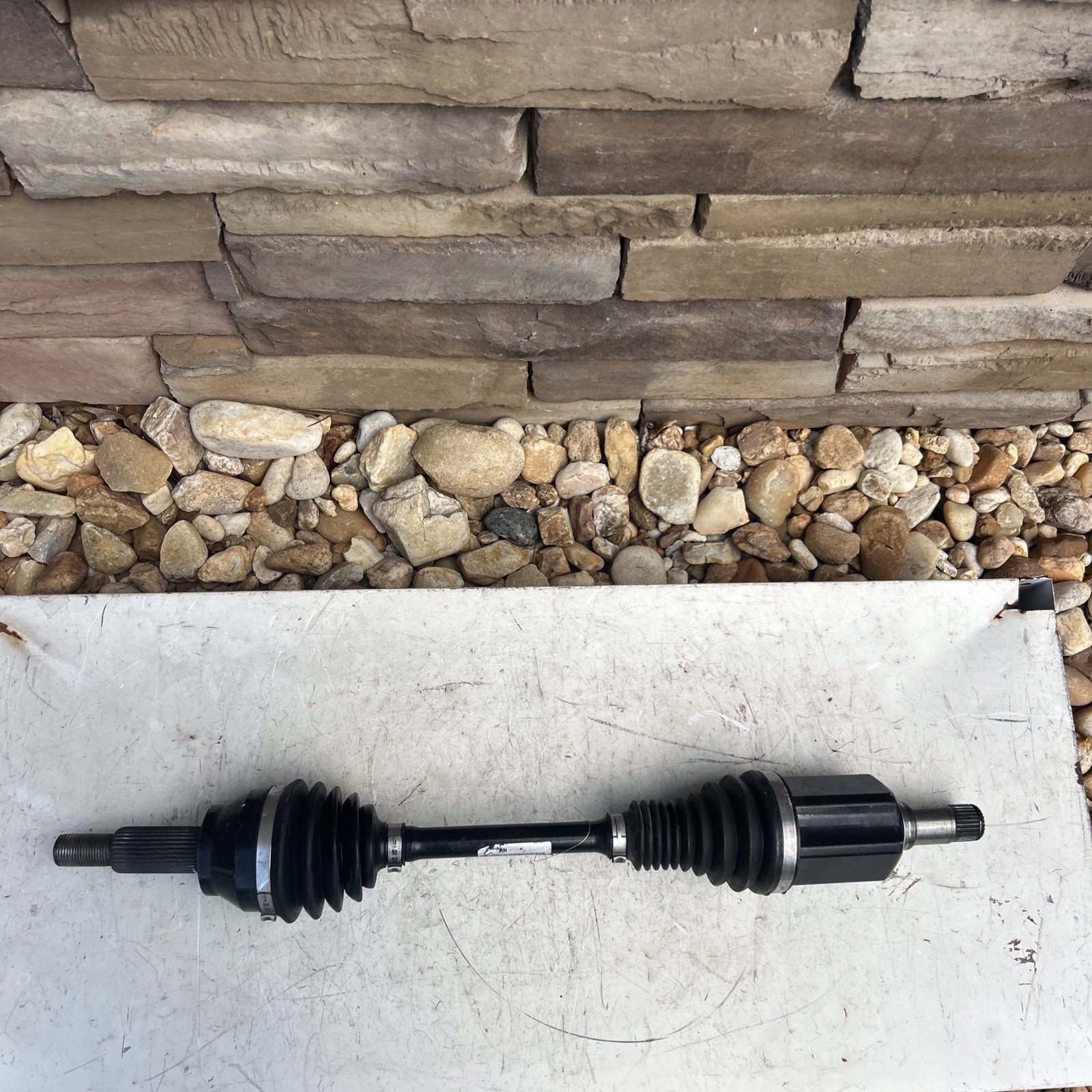 Aston Martin DBX Front Right Driveshaft P/N MY833A427BA