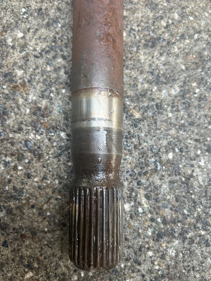 1973-1980 Chevy K5 K10 K20 Dana 44 Front Left and Right axles used - Image 2 of 4