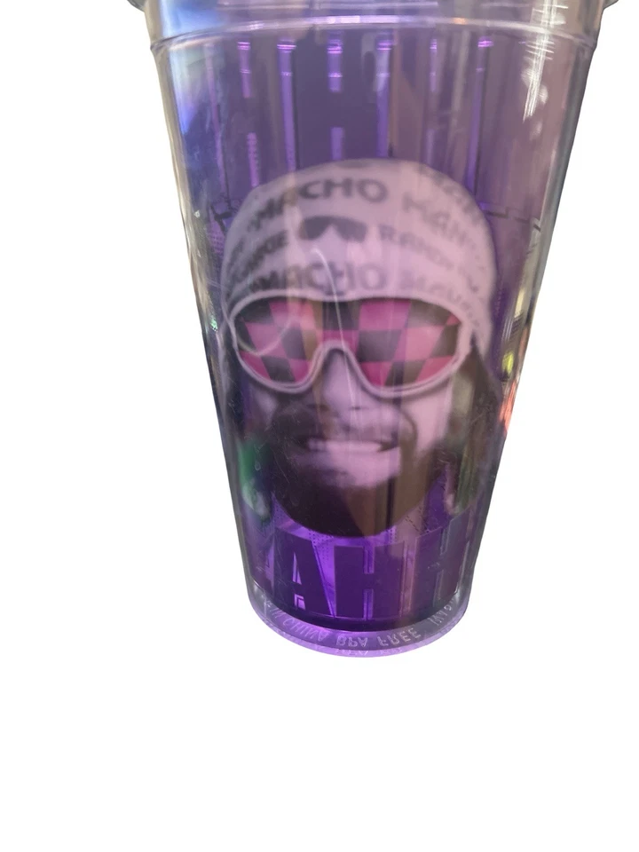 VASO PLÁSTICO LIBRE DE BPA 16 Onzas Universal Púrpura Randy Savage WWE MACHO MAN Foto 3 de 4