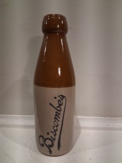 RARE Antique Biscombe's Ginger Beer Stoneware Bottle England late 19th century