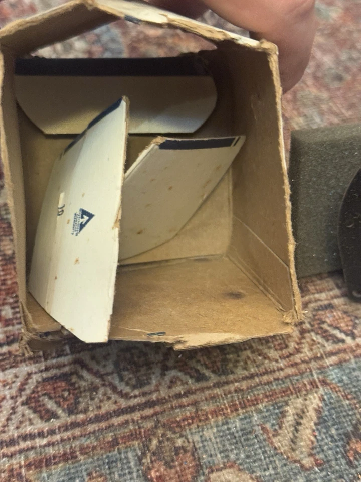 Nuevo de Lote Antiguo GM 6432015 Medidor de Combustible Puntero Rojo 76-79 Caprice Malibu Monte Carlo Fabricante de Equipo Original Foto 4 de 4