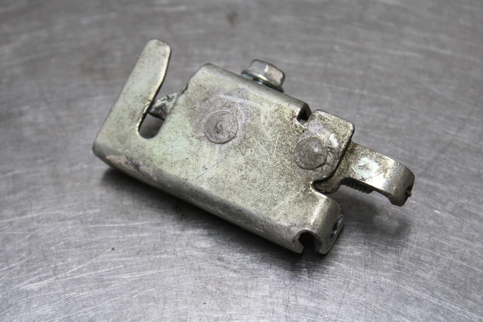 14-16 HONDA CBR650F CBR650 REAR PASSENGER SEAT LATCH LOCK ASSEMBLY Foto 4 de 4