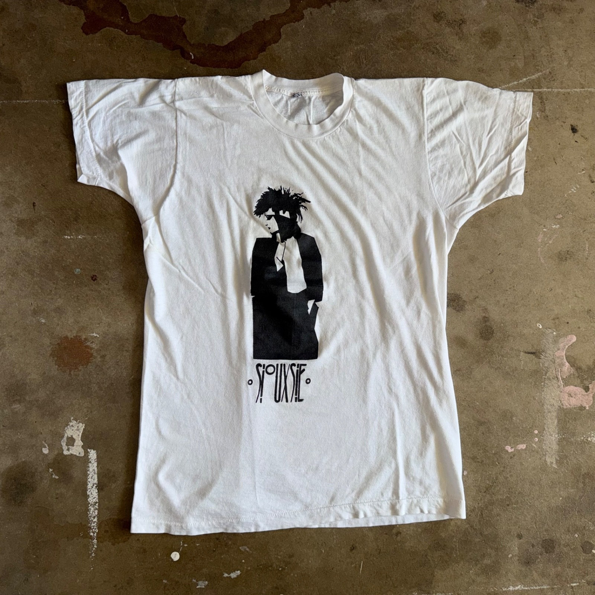 80s VINTAGE T-SHIRT W/ SIOUXSIE AND THE BANSHEES GRAPHIC ADULT SZ