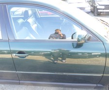 VW Passat 3B 3BG Kombi + Limo Tür vorne rechts Beifahrertür grün LC6N 107798