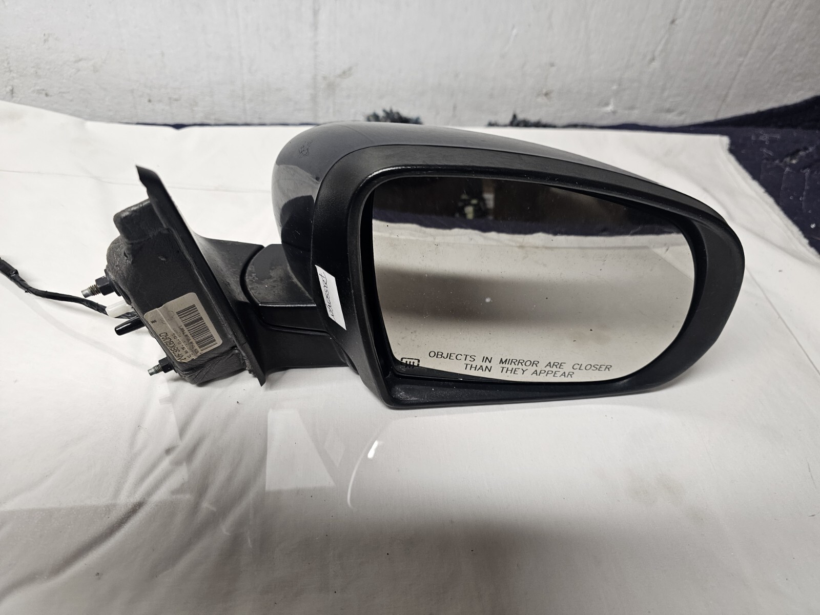 2014-2021 Jeep Cherokee Passenger Side Mirror Blue OEM