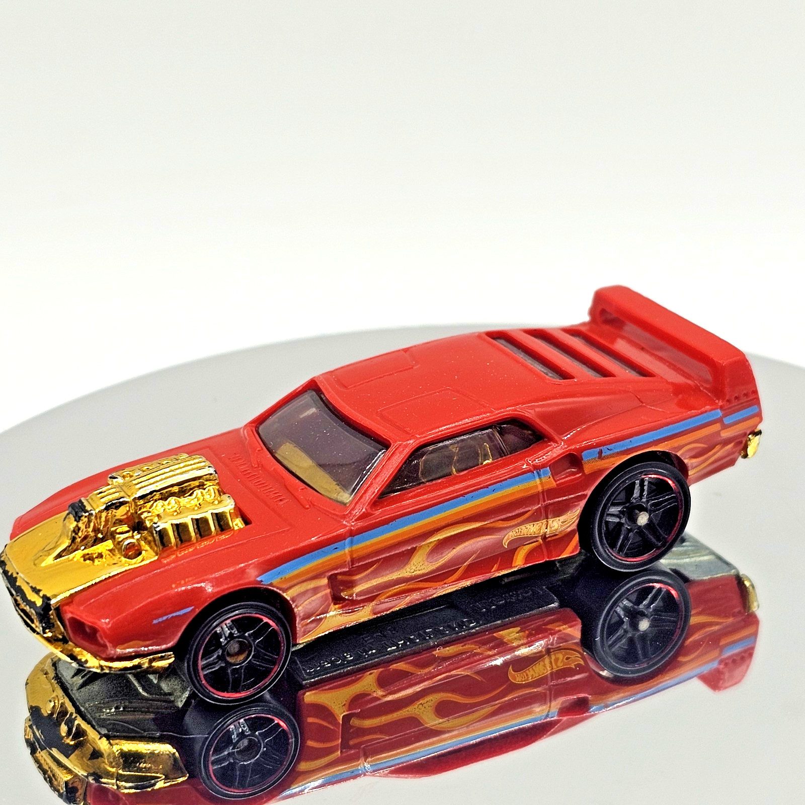 2005 Hot Wheels Acceleracers Metal Maniacs Rivited Custom Red
