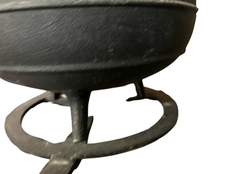 ANCIEN CHAUDRON EN FONTE + SUPPORT A POSER DE CHEMINÉE 10L SUSPENDRE CRÉMAILLÈRE - Photo 4/4