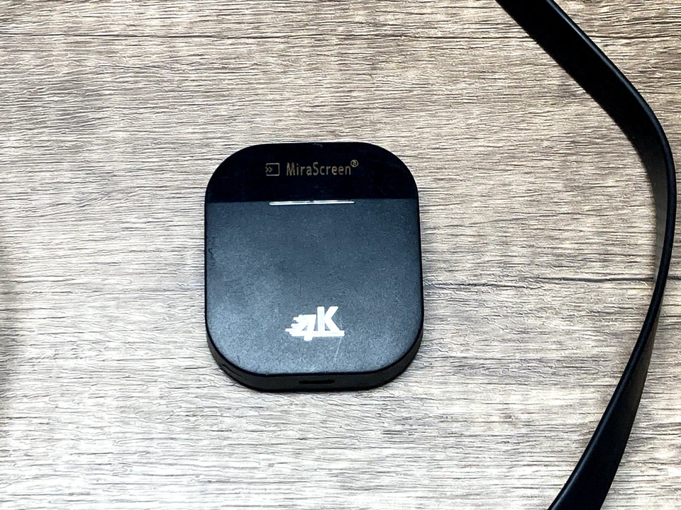 Adaptador de pantalla inalámbrico MiraScreen 4K probado Foto 2 de 4