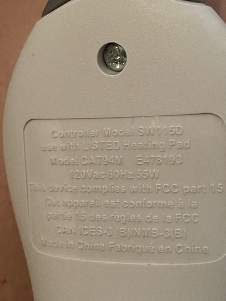 Sunbeam Heating Pad Back Wrap w Adjustable Strap Contoured For Back