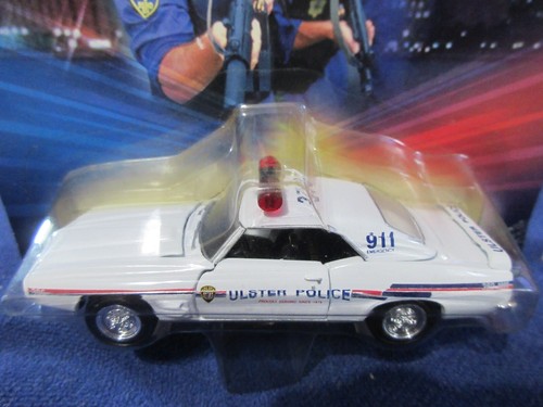 Road Champs Ulster New York Police 1969 Pontiac Firebird 1:43 - Picture 2 of 2