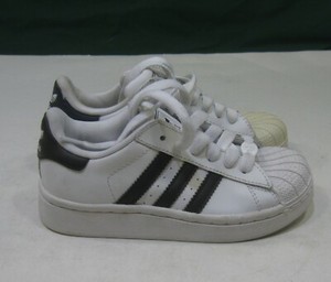 navy blue preschool sneakers