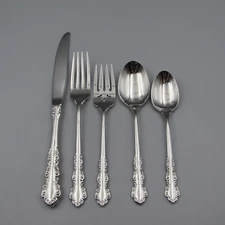 Oneida Stainless SHELLEY 5pc Place Setting *