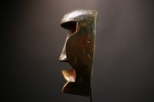 Afrikanische Maske Dan Stamm rotes Gesicht ausgeschnittene Augen Wanddeko Holz Skulptur - G4505 - Bild 2 von 24