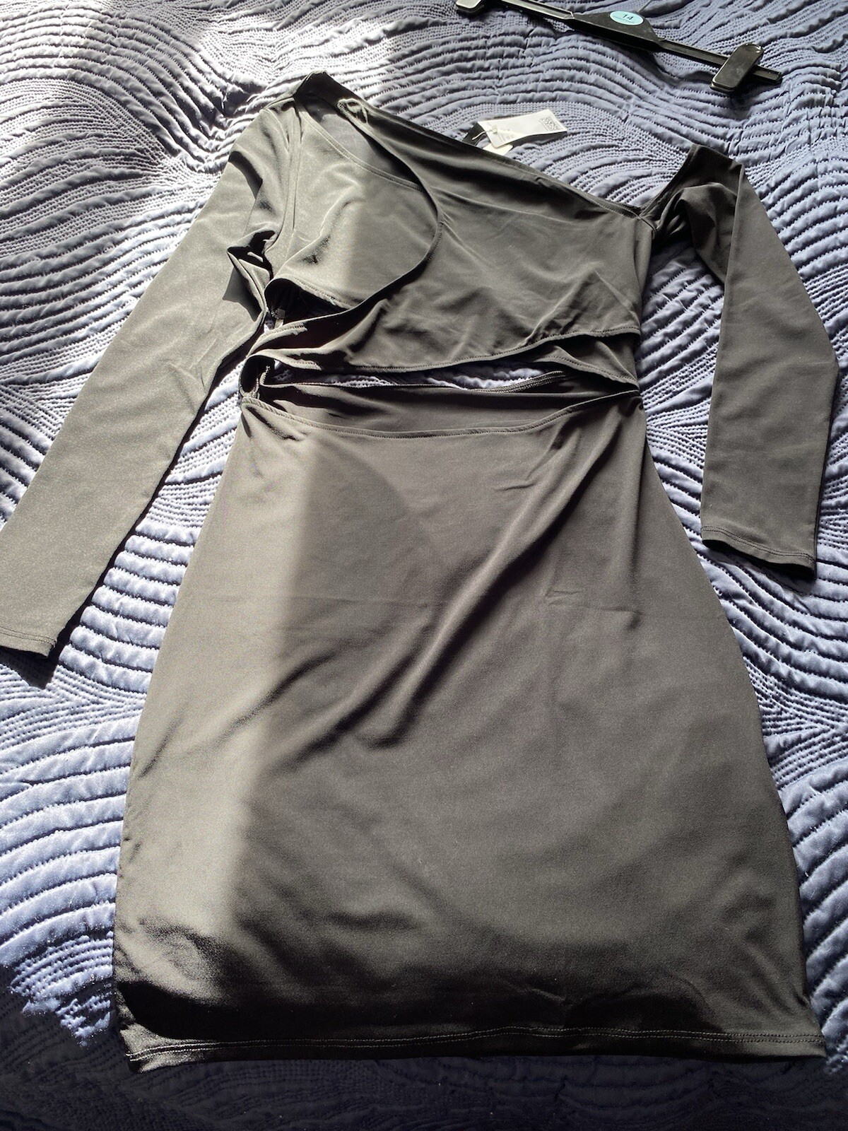Picture 2 of 6