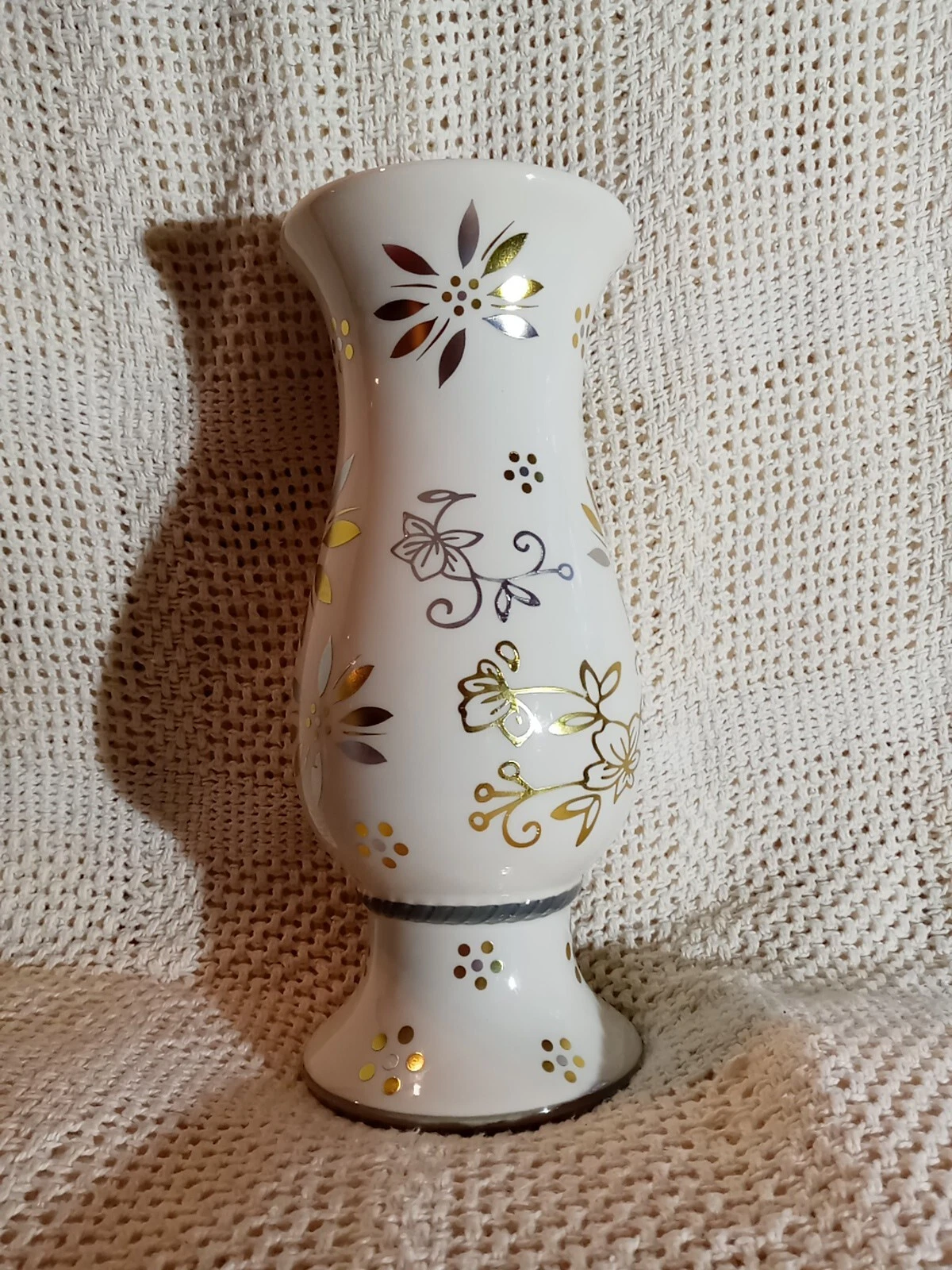 Tara Uniq Hd. Crftd & Pd. Cream Ceramic Vase W Gold Silver Floral Designs. China
