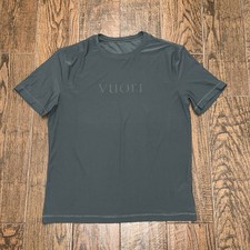 Vuori Mens Strato Tech Graphic Green Short Sleeve T Shirt Size. Medium