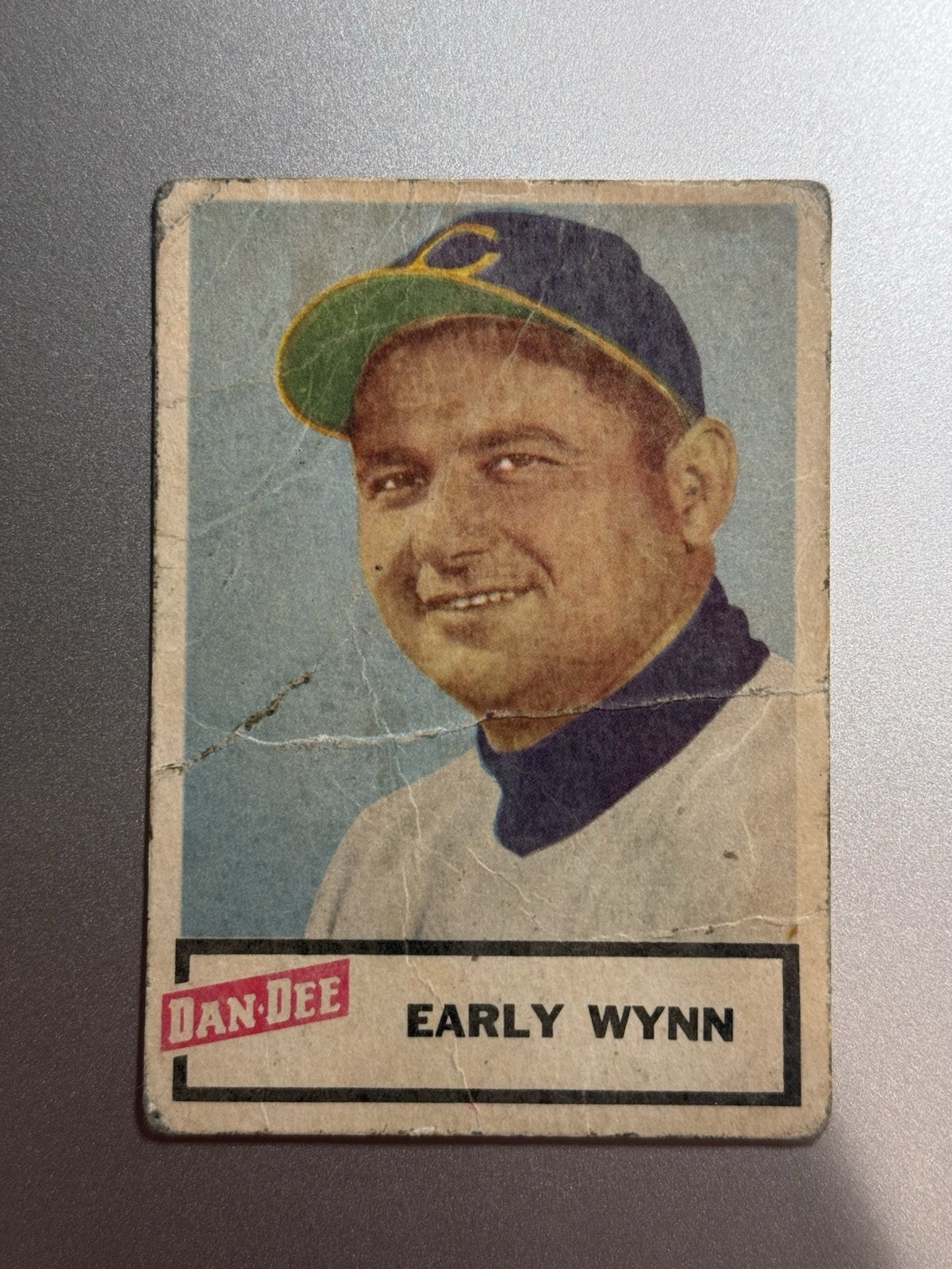 Early Wynn (Baseball Cards 1954 Dan Dee Potato Chips) — is it worth grading?