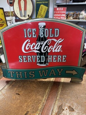 Retro schrulliges eiskaltes Coca Cola serviert hier-so Alumni Schild 72 x 51 cm