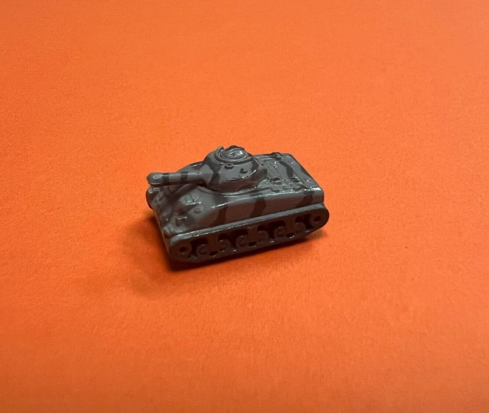Vintage Galoob Micro Machines Micro Mini Insiders Sherman Tank - Image 2 of 4