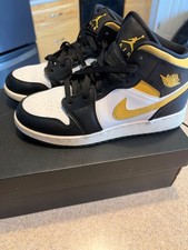 nike shoes boys size 5.5y