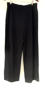 B8 vintage St. John Basics Santana Knit Pants 12 Wide Leg Black Elastic Waist