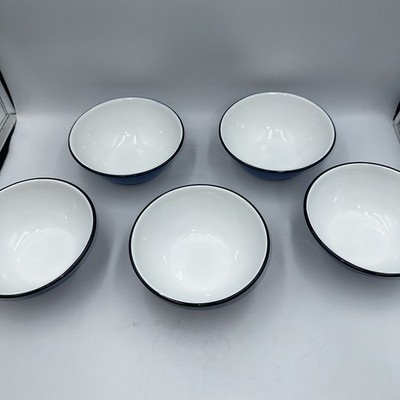 Vintage Enamelware 5 Cereal / Soup Bowls. Blue Outside, White Inside, Black Edge