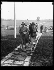 Photo:1928 Women in 1920s Dresses Country Path Farm Scene