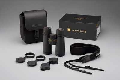 Nikon Monarch HG 10x42mm Fernglas schwarz neu im Karton aus JAPAN