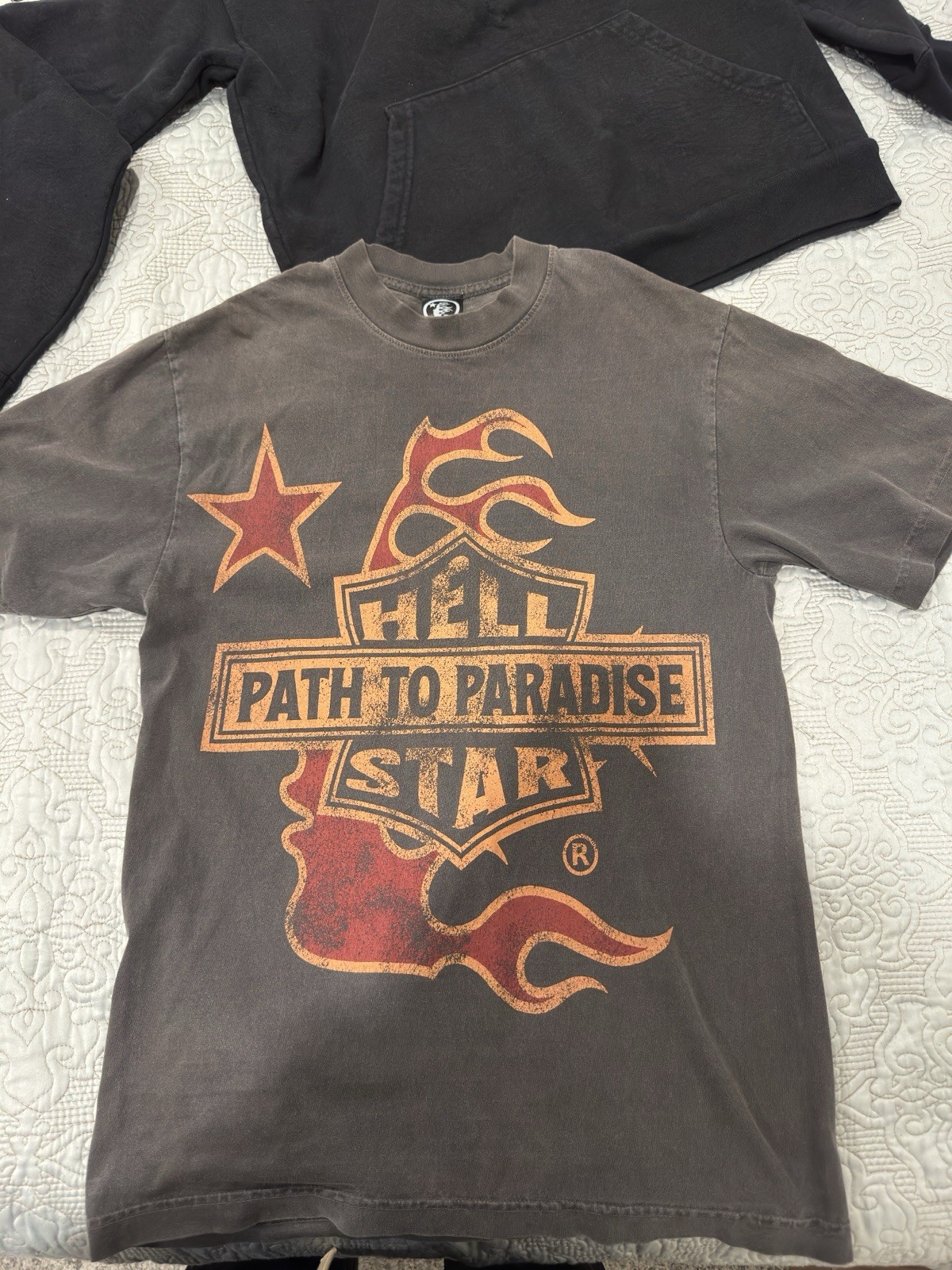 Great Condition Authentic HellStar Tee Size Small - image 1