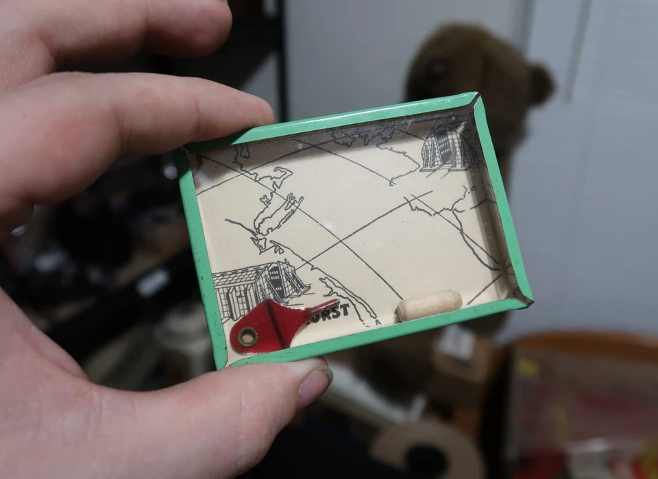 VTG Antique Lakehurst Blimp Jiggle Dexterity Puzzle Game Metal Glass Complete - Image 3 of 4