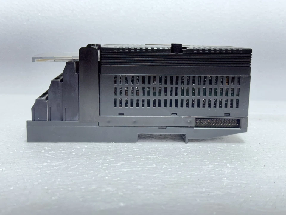 1PC New GE Fanuc IC200ALG260D Analog Output Module In Box Free delivery - Image 3 of 4